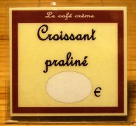 modèle carrée vanille marron &nbsp;- nom des produits imprimés - case libre pour les prix